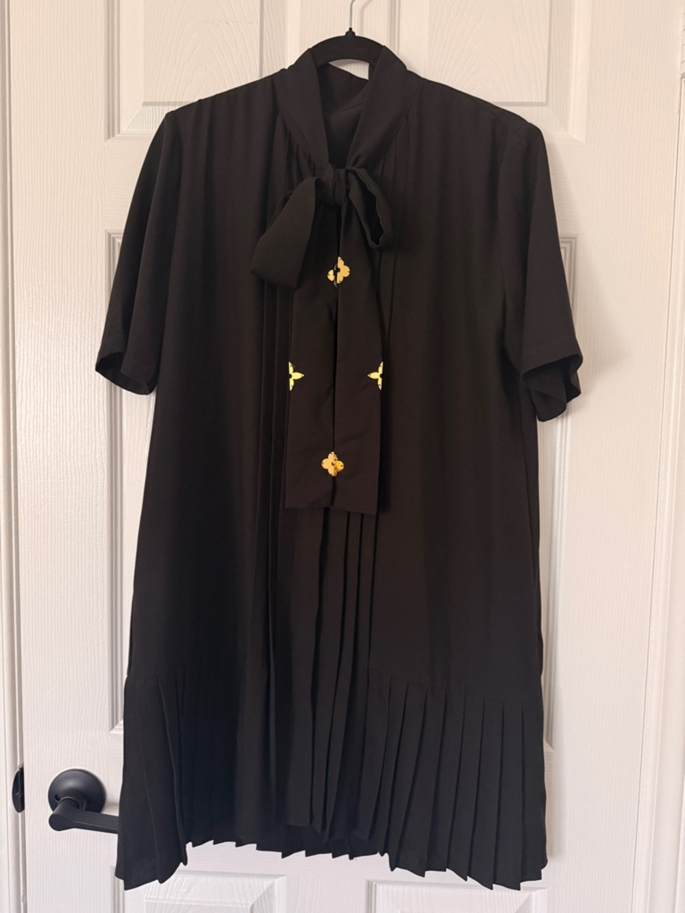 Louis Vuitton Black Pleated Hem Tie-Front Tunic with Gold Accents(OEM)